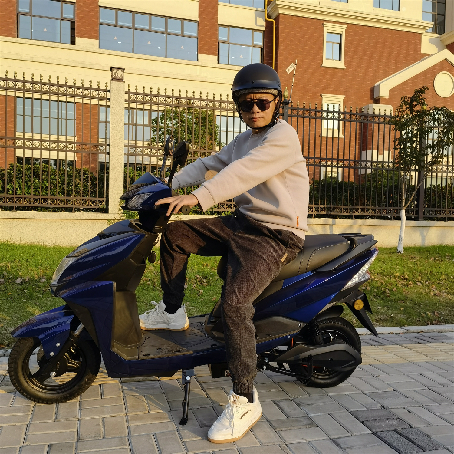 Chinese Electric Motorcycle Manufacturers GaeaCycle MARS1 Electric Motorbike 72v 1000w 32ah